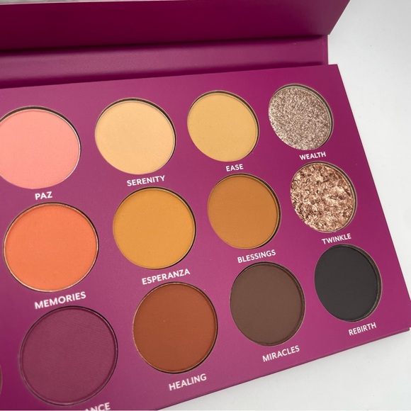 TRESLÚCE | Limited Edition | Midnight Deseos | Eyeshadow Palette (Brand New!) 💘 - Picture 8 of 12